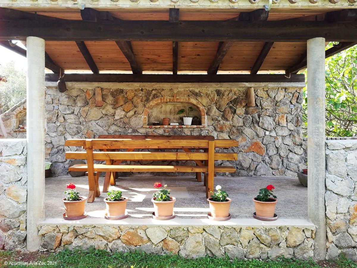 Apartments Zec Brzac Екстер'єр фото
